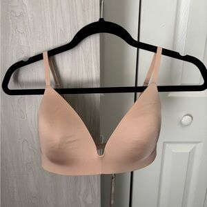 SKIMS Wireless Form T-shirt Demi Bra - Mica - Size 34D